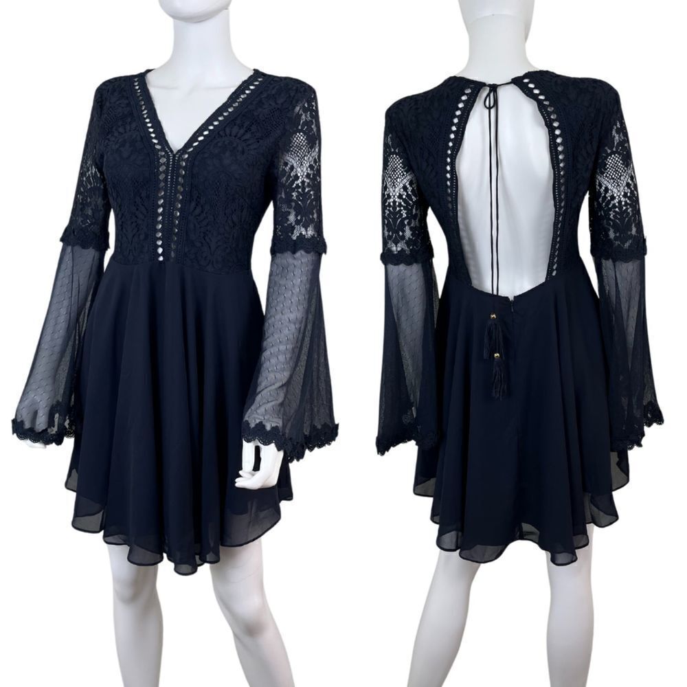 Two Sisters Women Size 8 Blue Bethany Crochet Flare Long Sleeve Mini Dress